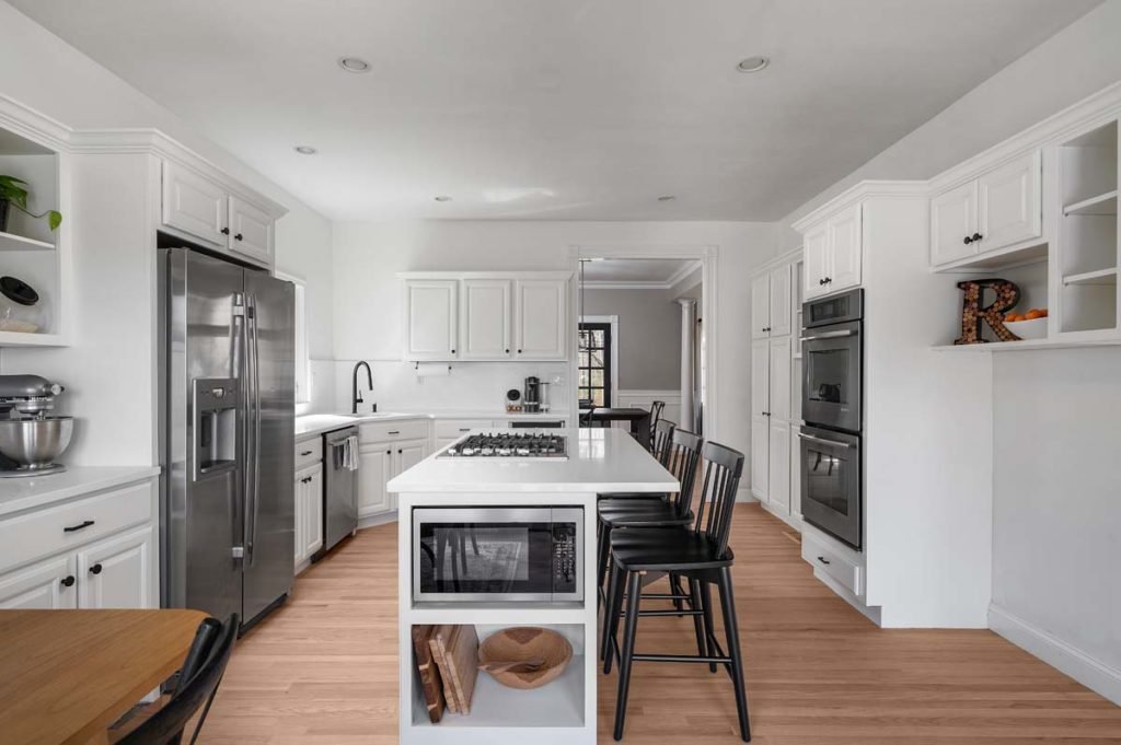 Black & White Beautiful Rehoboth